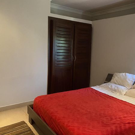 B Bakerstreet - Beautiful Two Bedroom Apartment Accra Eksteriør bilde